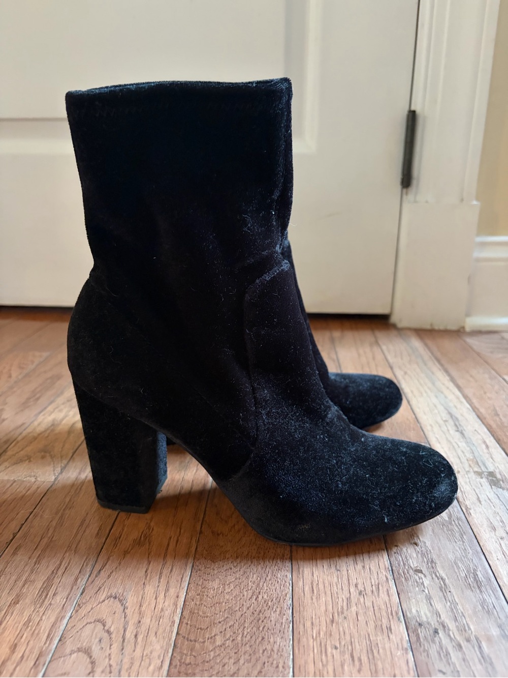 Lord and Taylor Women's Black Velvet Block Heel Ankle Boots